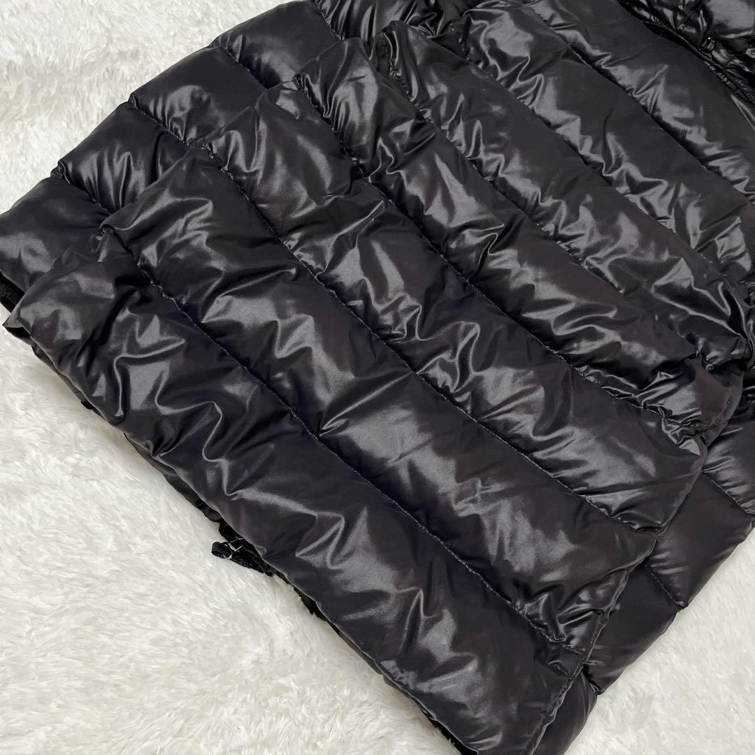 美品✨ デュベティカ ダウンジャケット 黒 46 duvetica 極暖　ファー
