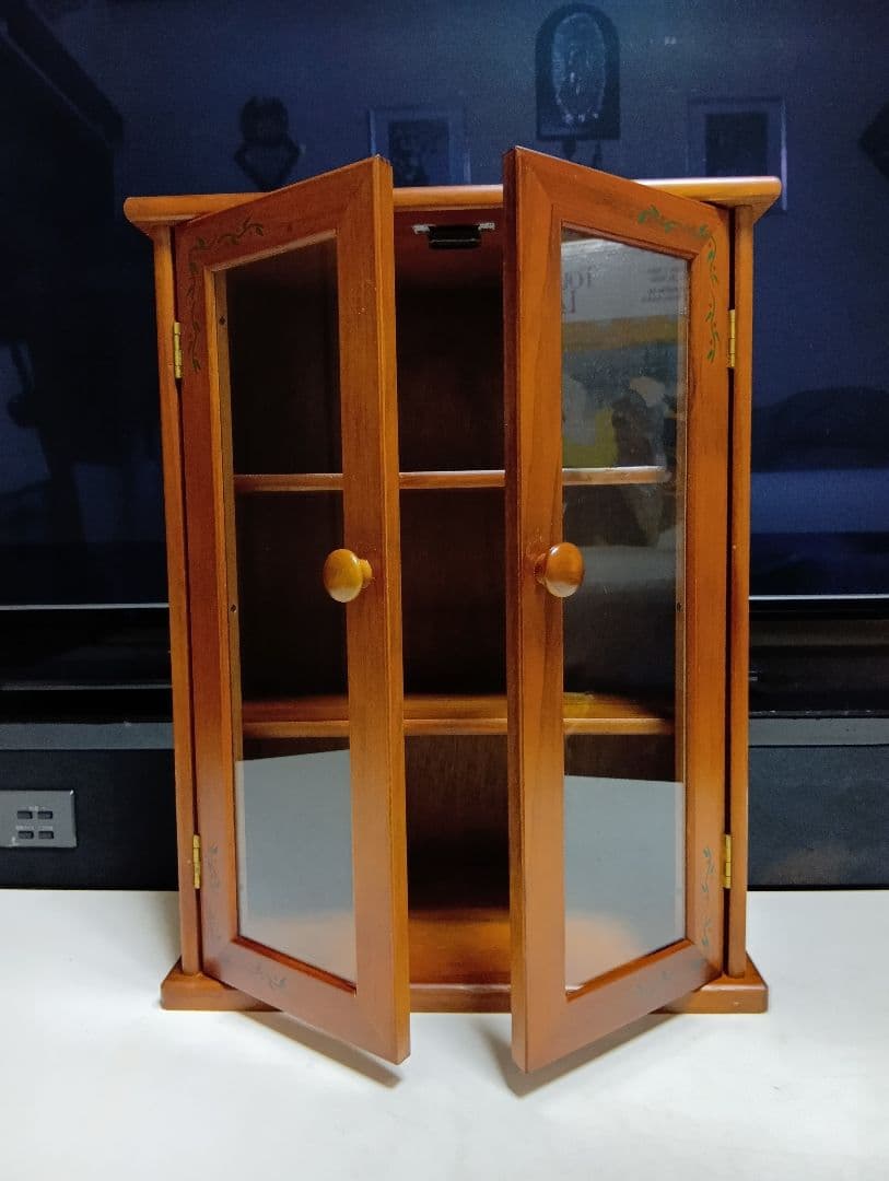 人気　ルーシーズバスケット　ウッド　ディスプレイ　キャビネット　廃盤