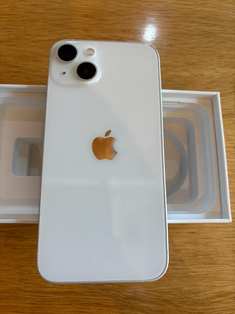 美品】iPhone 13 ホワイト 128GB 本体 SIMフリー 充電器付