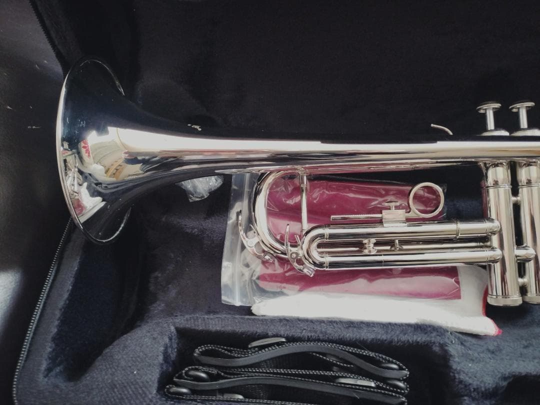 トランペット　銀　SLADE　未使用品