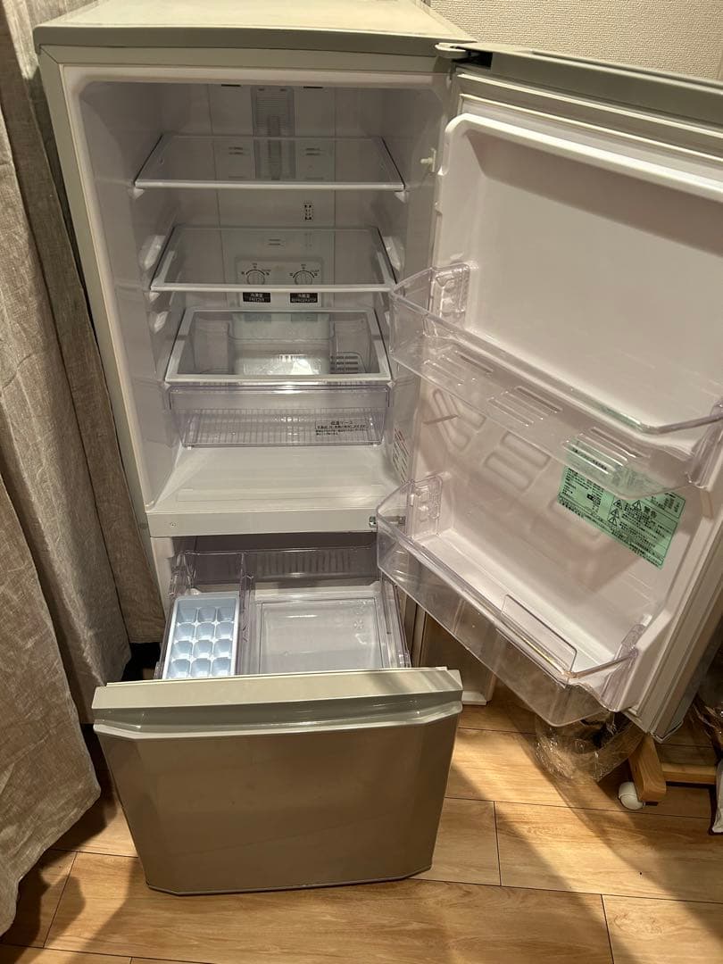 古泉　冷凍冷蔵庫 三菱電機 146L MR-P15C-S シルバー中古