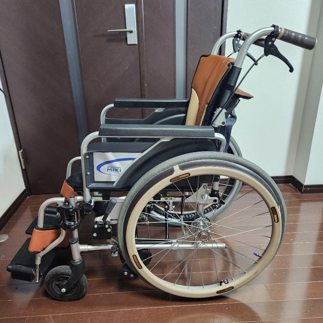 【送料無料】Miki　とまっティシリーズ　車椅子　SKT-400B