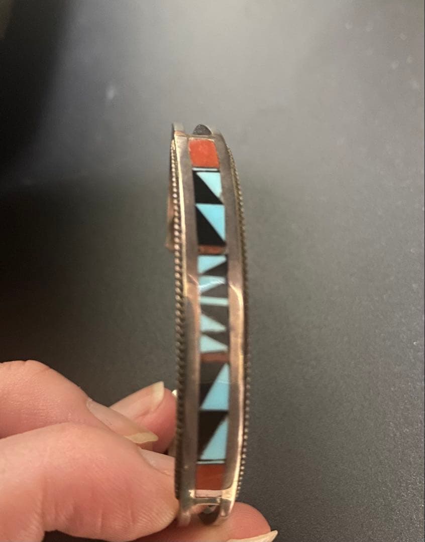 インディアンジュエリー　ズニ族　ブレスレット　バングル