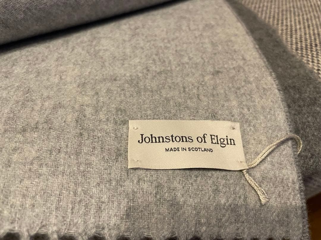 Johnstons of Elgin ストール(グレー)