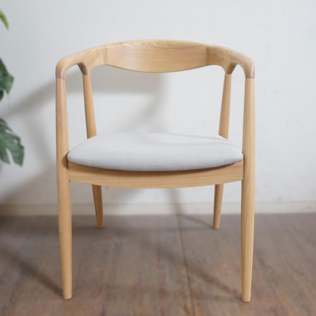 【新品】おしゃれ　曲木 ダイニングチェア 肘掛け付き　アッシュ無垢材