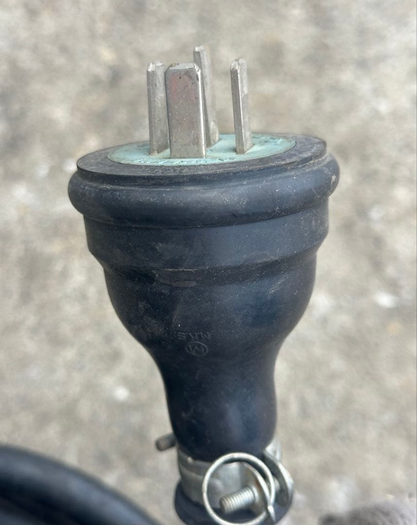 3.ツルミ　排水用水中ポンプKTV3-55 三相　200V 60Hz 5.5kW