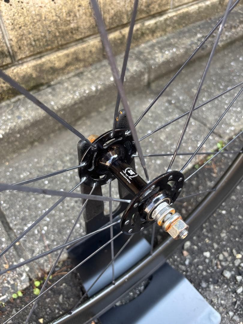 カーボンリムホイールセット NOVATECハブ ピスト用