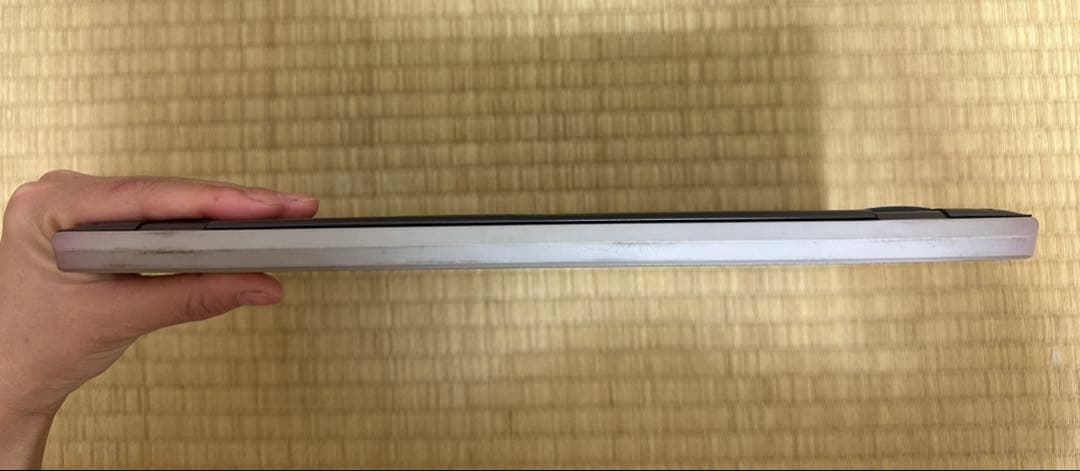 Dell Vostro 5300. Core i5-10210u. メモリ8gb