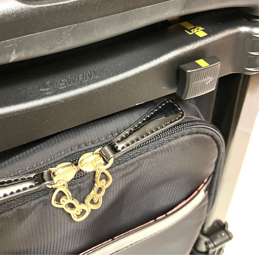 ほぼ未使用 極美品SWANY ハローキティ コラボ ショッピングキャリー