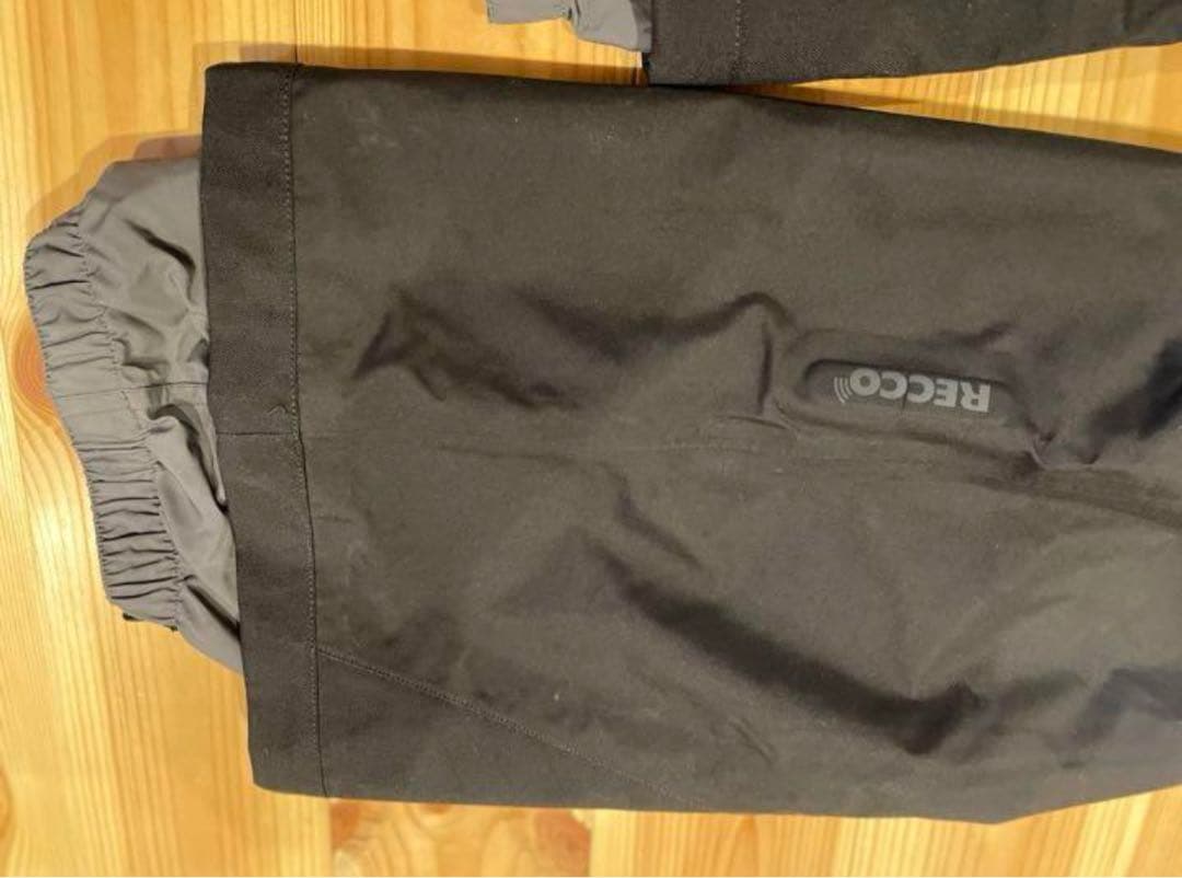 【最終値下】パタゴニアパンツ　スノーボード　スキー