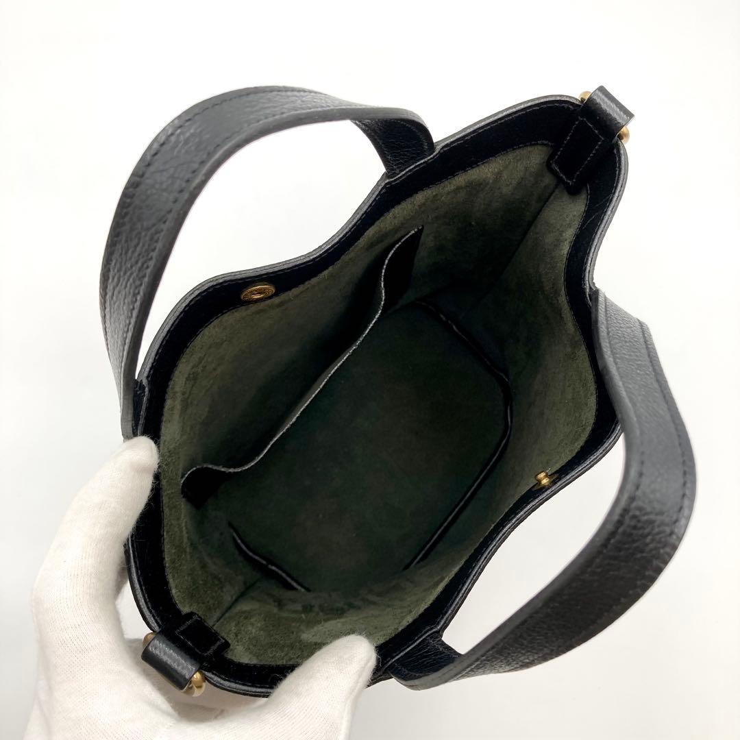 ☆みー☆✨IL BISONTE バケットバッグ 黒 レザー ロゴ 2way