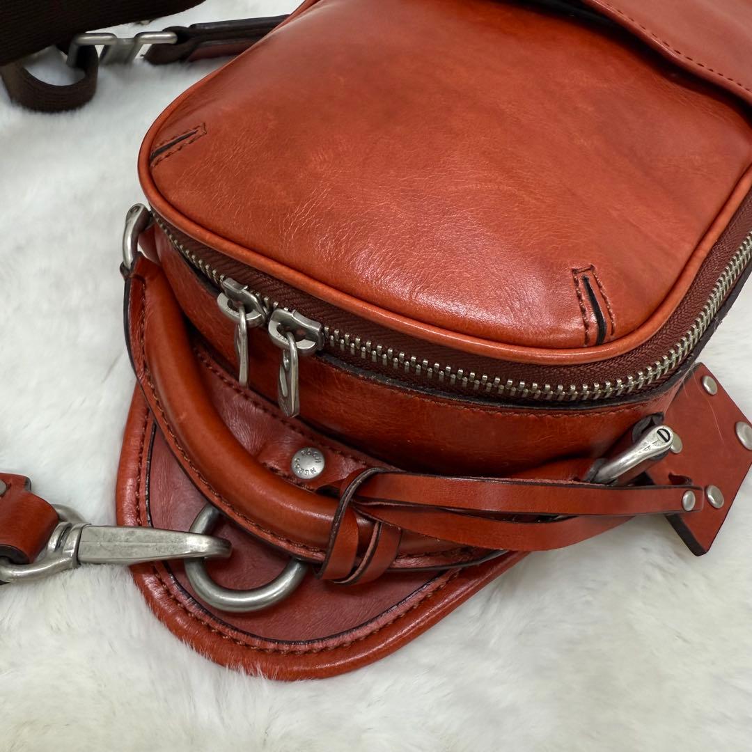 エルゴポック　ボディバッグ　ショルダーバッグ レザー