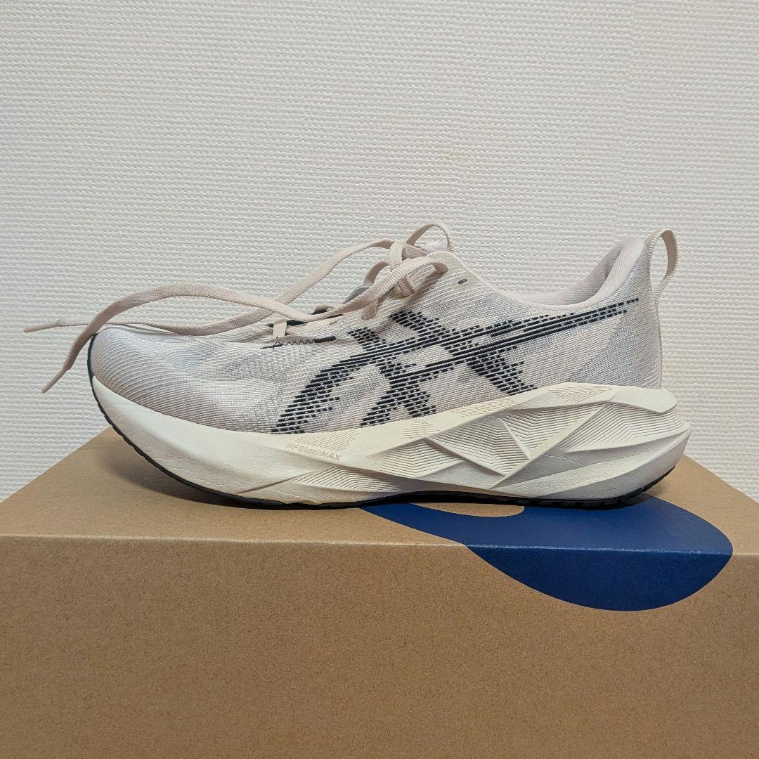 ASICS NOVABLAST5 【26.5cm！】