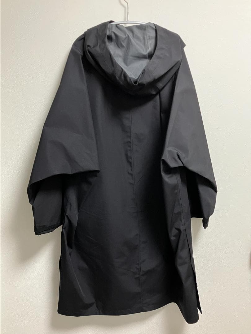 新品 ユニクロ セオリー theory ブロックテックコート M