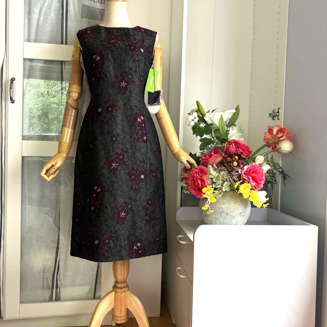 h naoto Sixh. タイトワンピース 肩出し