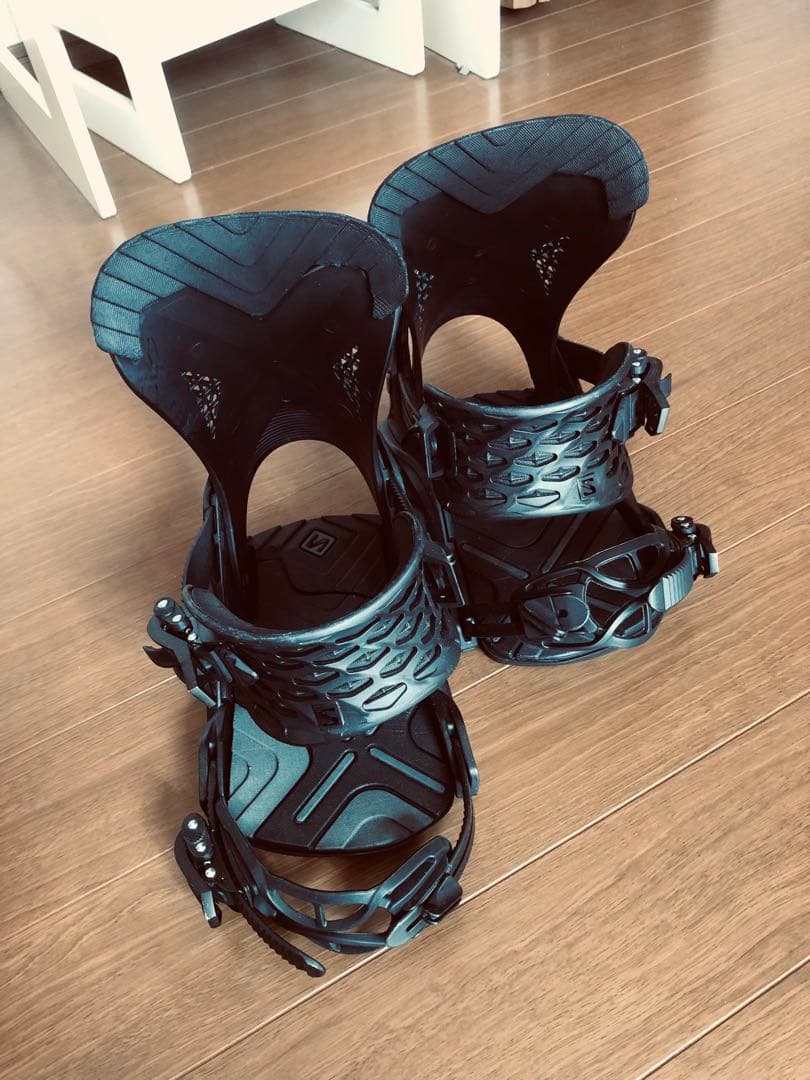 Salomon ディフェンダー　スノーボードビンディング ブラック