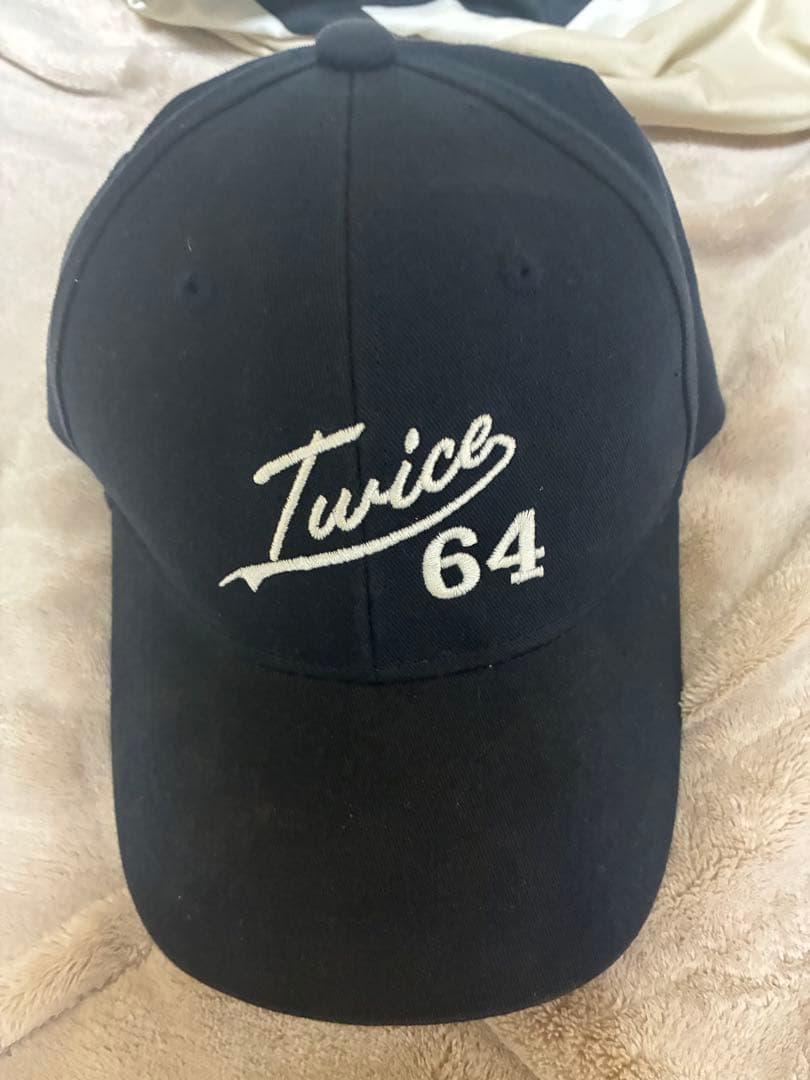 TWICE READY TO BEベースボールシャツ、キャップセット(モモ)