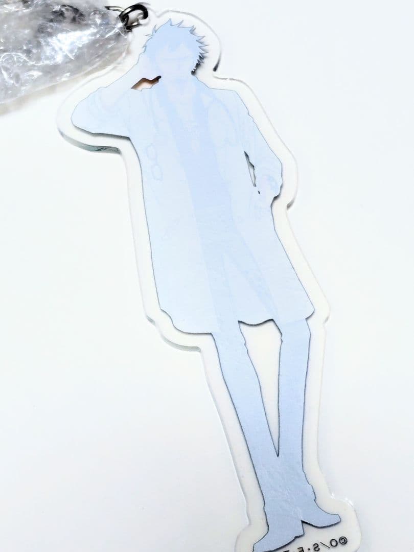 ワンピース ONEPIECE トラファルガー・ロー　アクリルキーホルダー 白衣