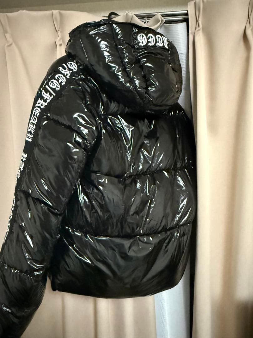 アダムスジャグラー テカテカダウンジャケット Mサイズ - メルカリ