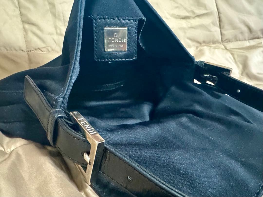 FENDI マンマバケット ショルダーバッグ アクセサリーポーチ