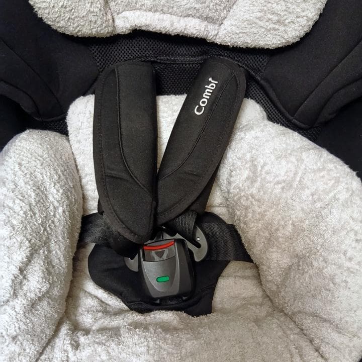 【美品】コンビ クルムーヴスマートISOFIXエッグショックJJ-650Ltd⭐︎