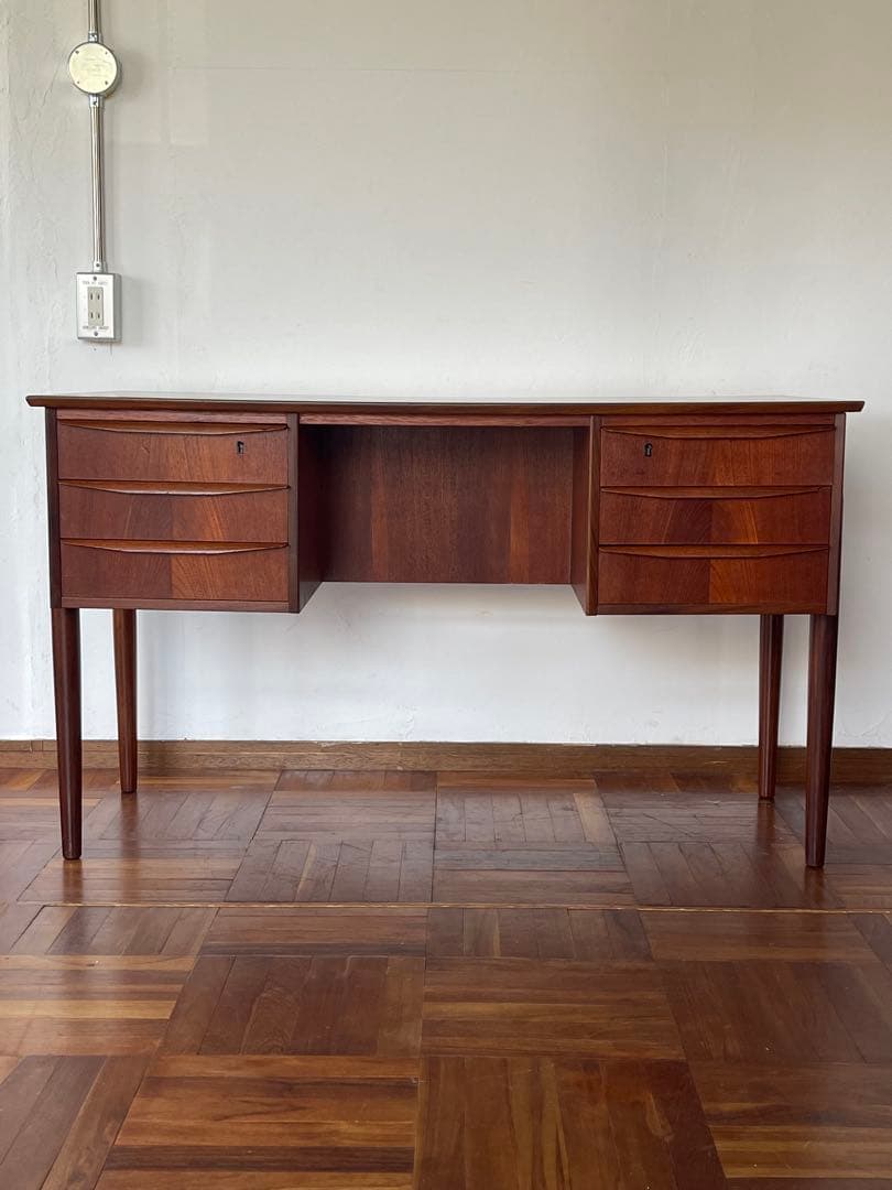 北欧 デンマーク ヴィンテージ チーク オイルフィニッシュ 両袖 デスク