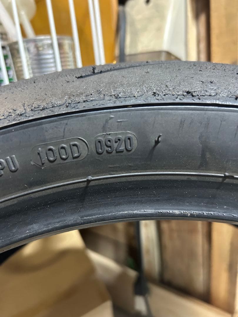 ピレリスーパーコルサv3 120/180