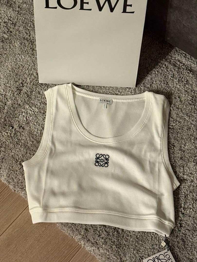 正規品】LOEWE クロップドタンクトップ S 美品 - メルカリ