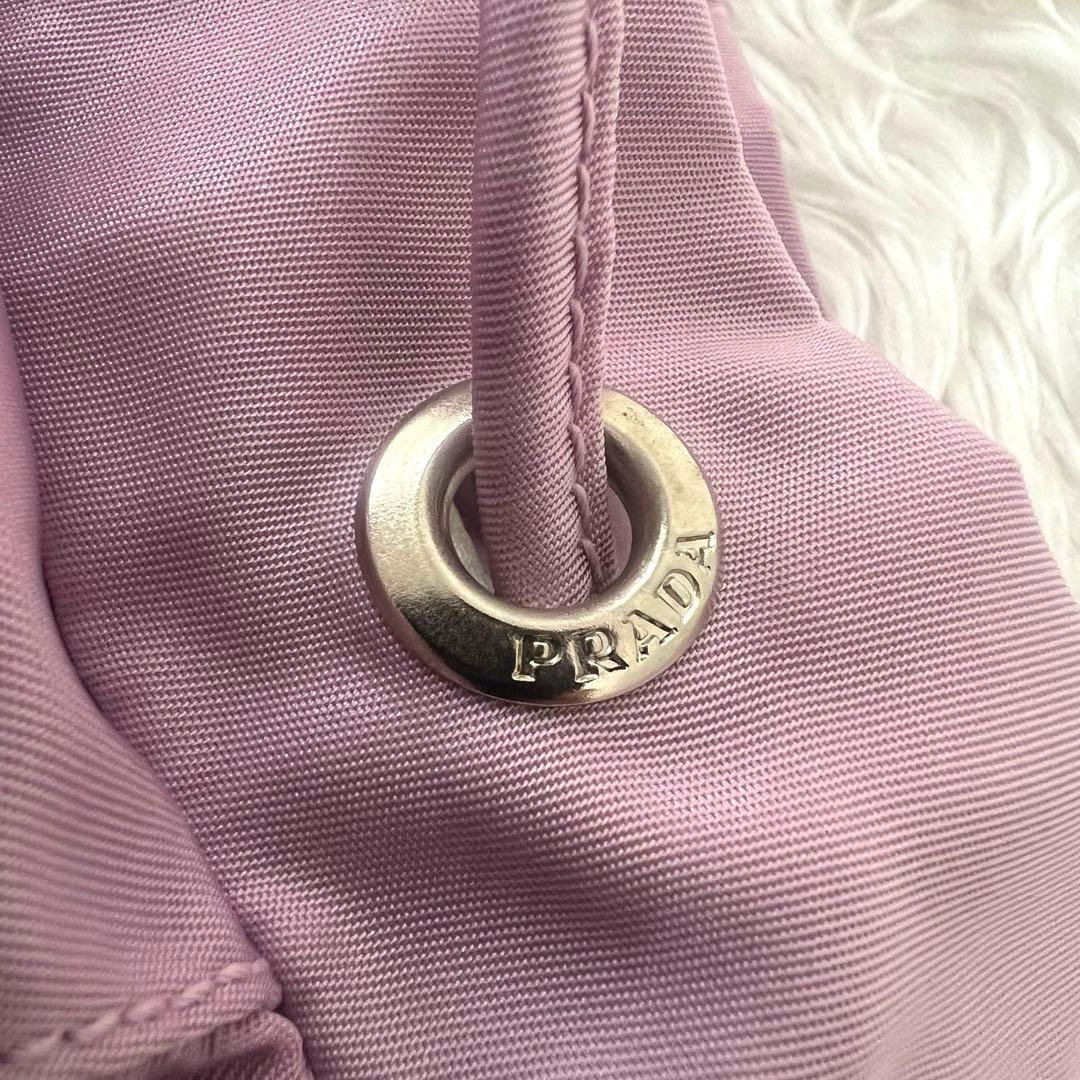 【希少色】プラダ レディース 三角プレート テストートナイロンミニリュック