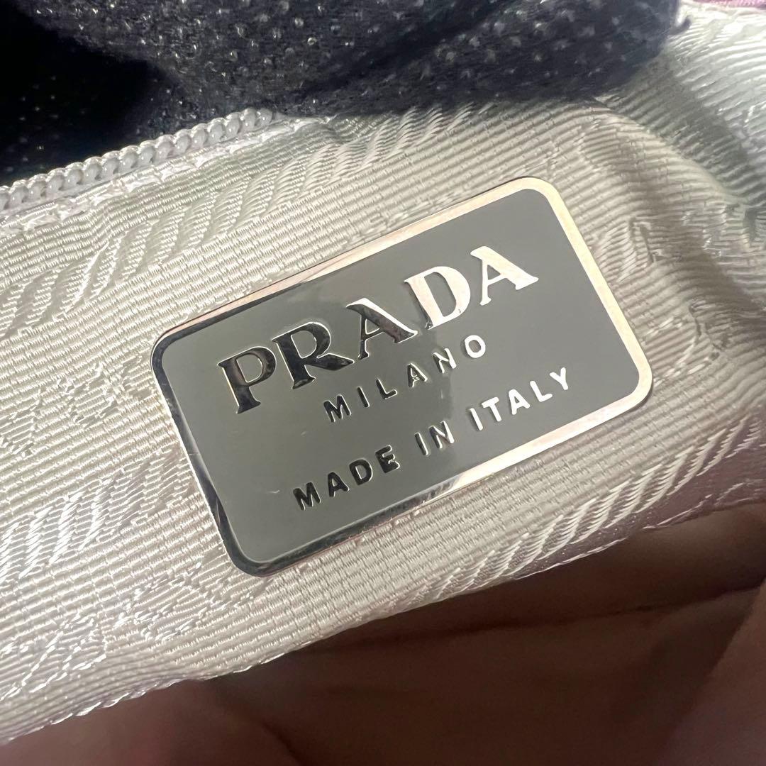 【希少色】プラダ レディース 三角プレート テストートナイロンミニリュック