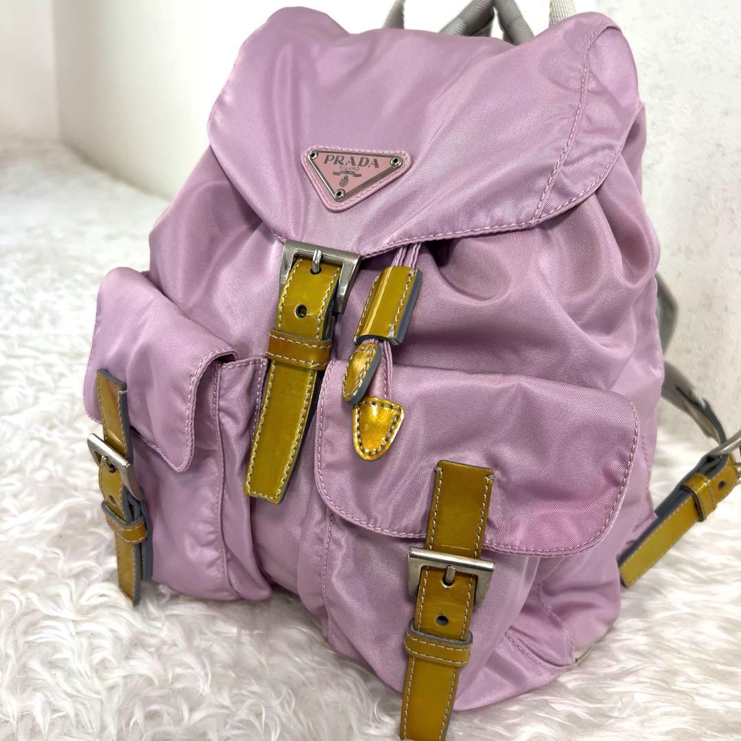 【希少色】プラダ レディース 三角プレート テストートナイロンミニリュック