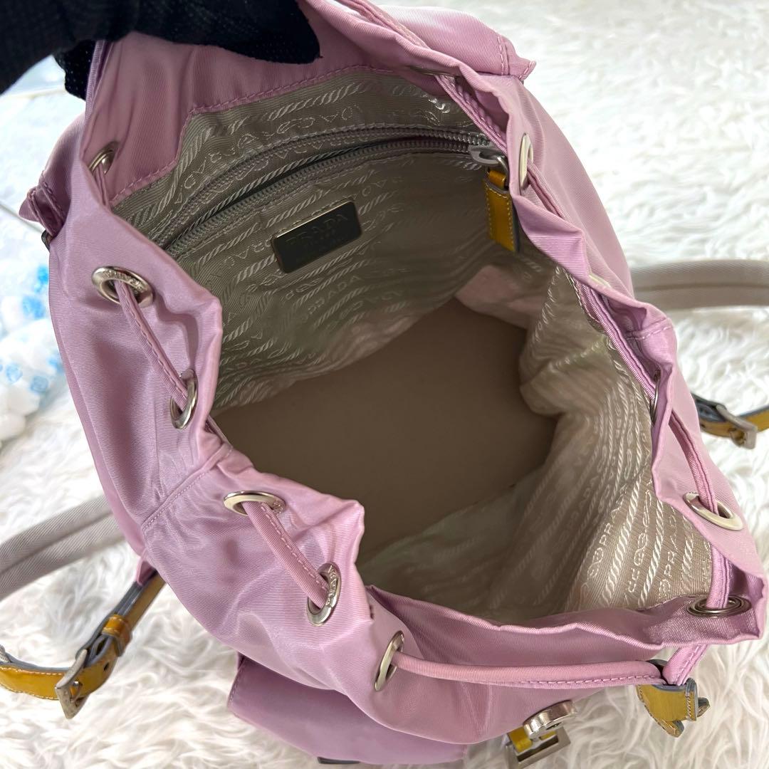 【希少色】プラダ レディース 三角プレート テストートナイロンミニリュック