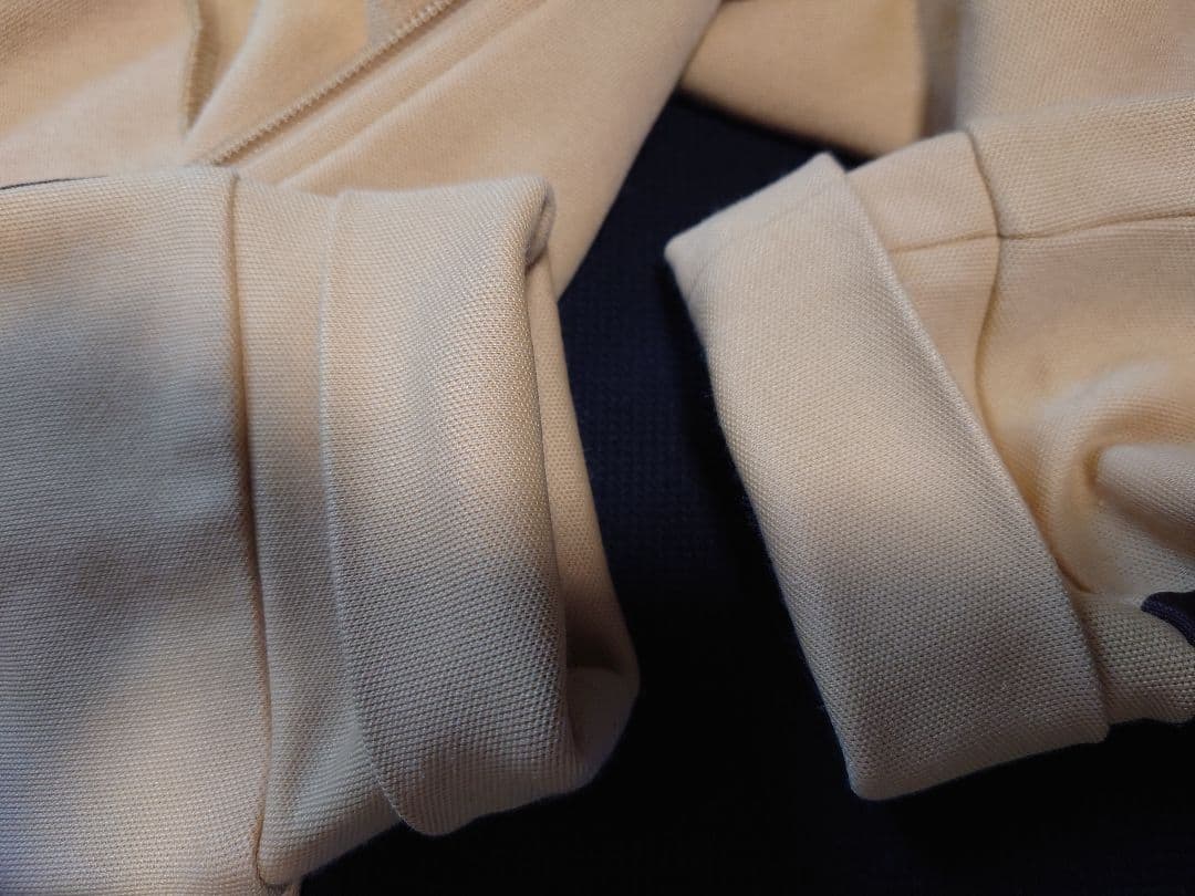 アディダス　Lサイズ　トラックジャケット