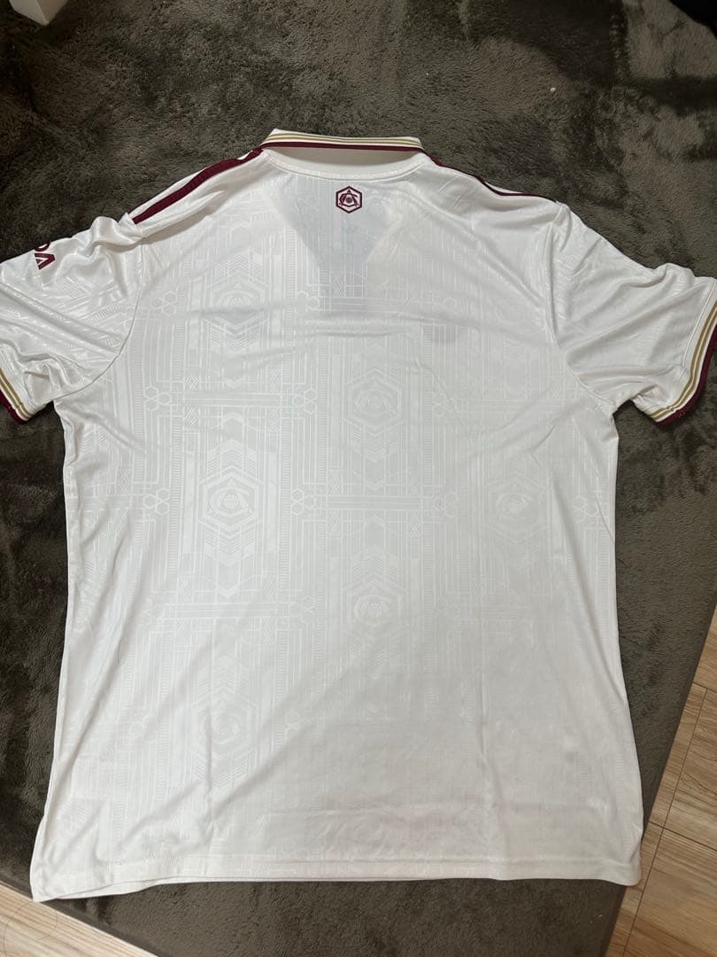 アーセナル 3rd kit XL ロンドンの公式ストアで購入 レアなイギリス版
