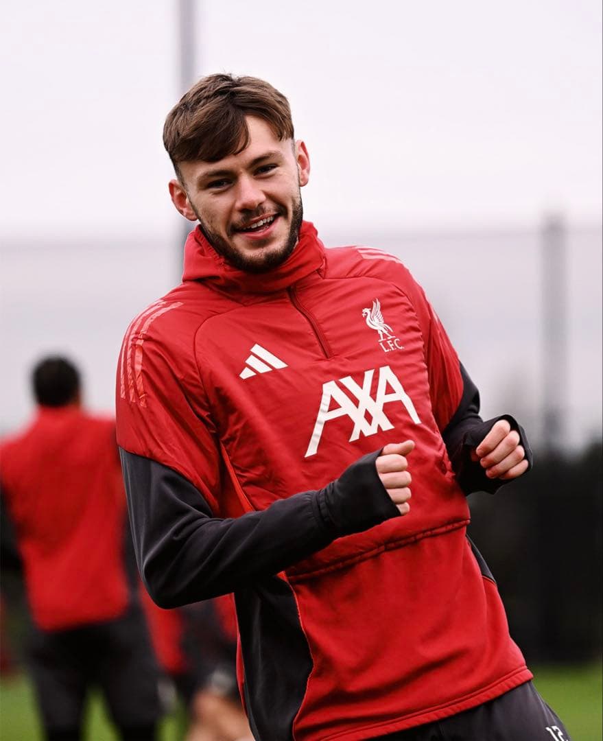 日本未発売　正規品　リバプール　トレーニング　ウォーマー　リヴァプール