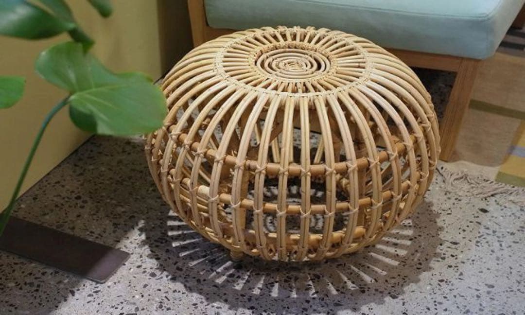 シカデザイン フランコアルビニ オットマンS - メルカリ