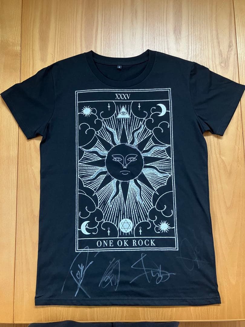 ONE OK ROCK直筆サイン入りTシャツワンオク