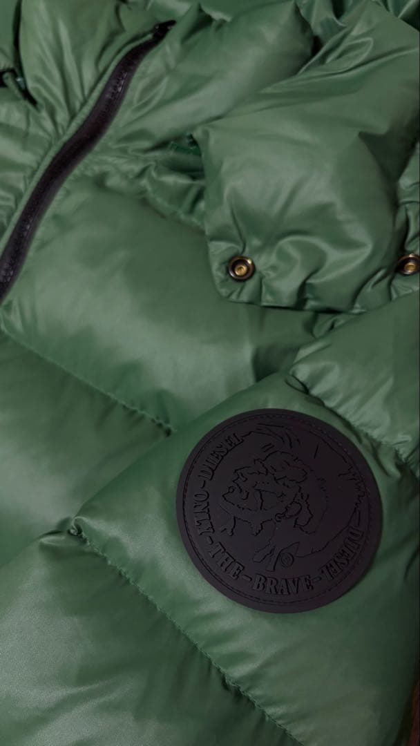 【美品】diesel ディーゼル　ダウンジャケット