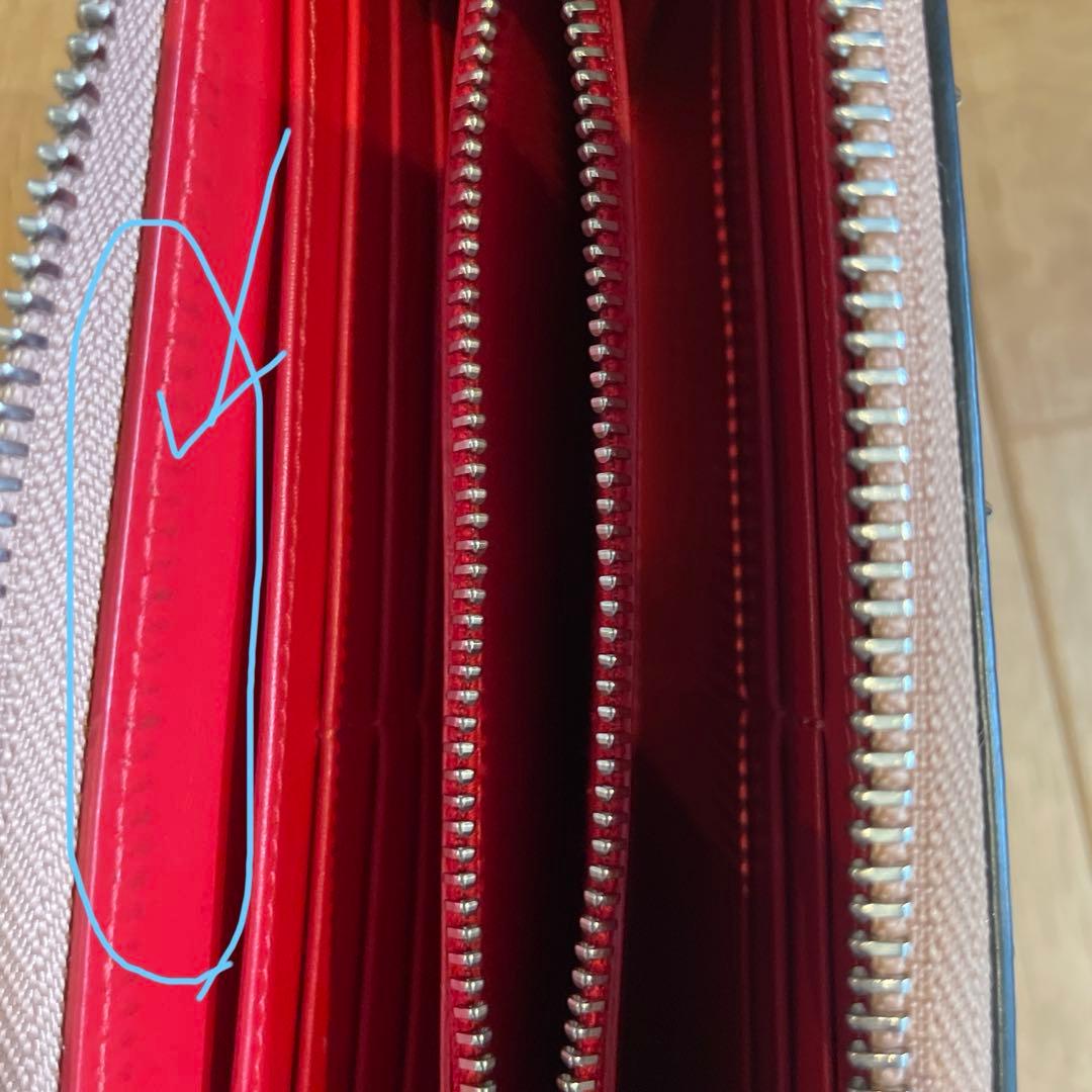 Christian Louboutin スタッズ付き長財布