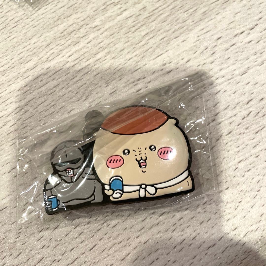 ちいかわ くりまんじゅう 鎧さん ラバーキーホルダー - メルカリ