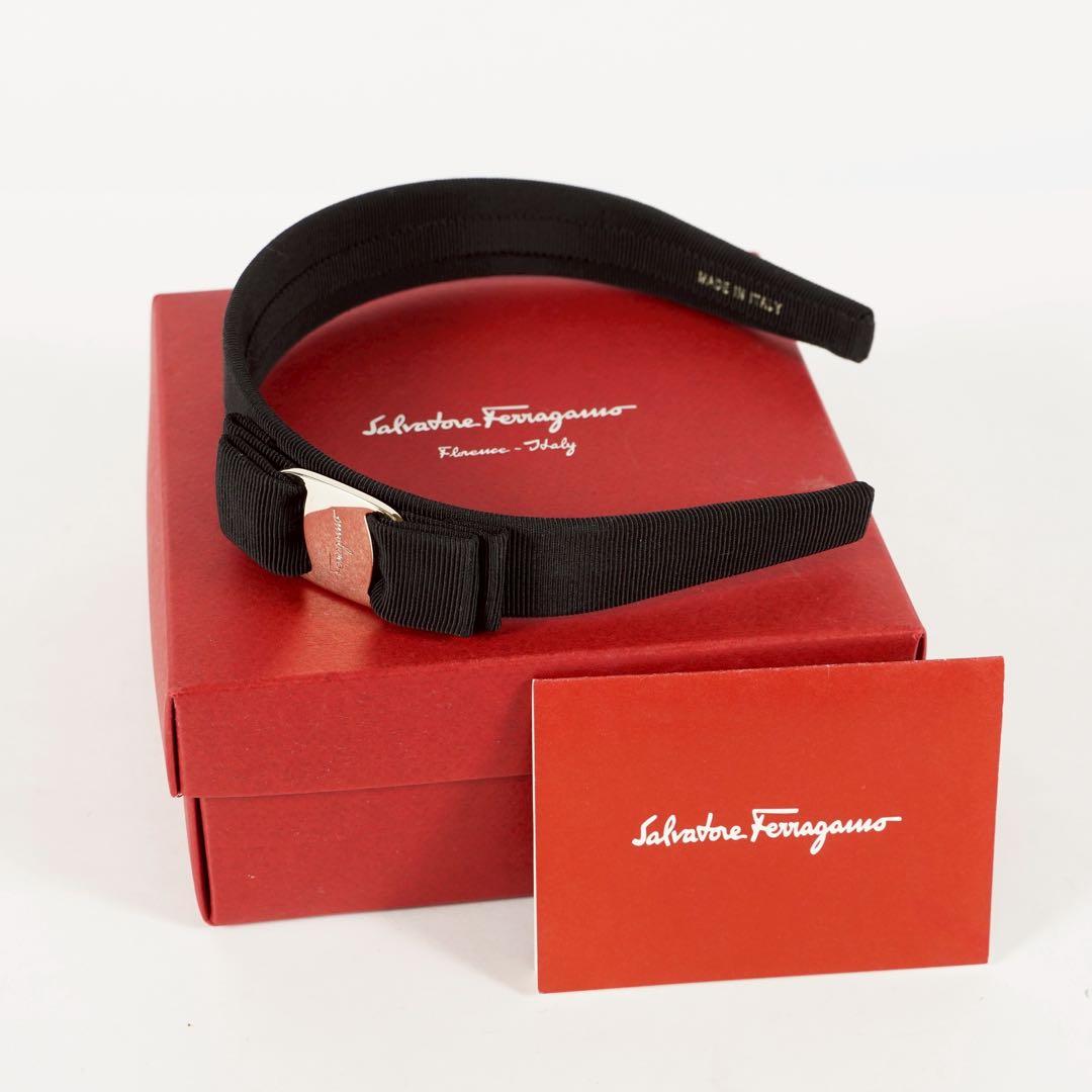 【極美品✨】フェラガモ　ヘアバンド　ヴァラリボン　ブラック　レディース