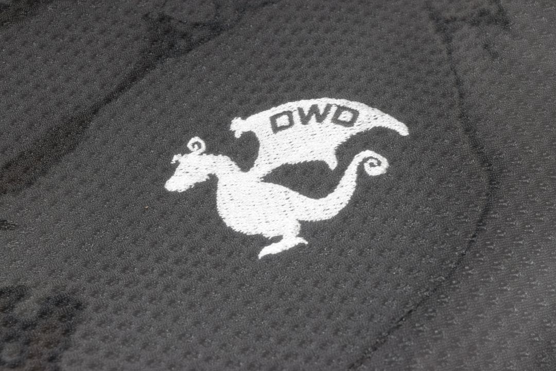 新品☆ダンスウィズドラゴン DRY & UV ロング スリーブ モック☆黒☆XL