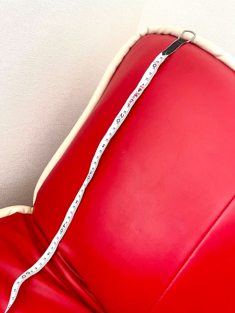 合成皮革　モダンな赤いソファベッド