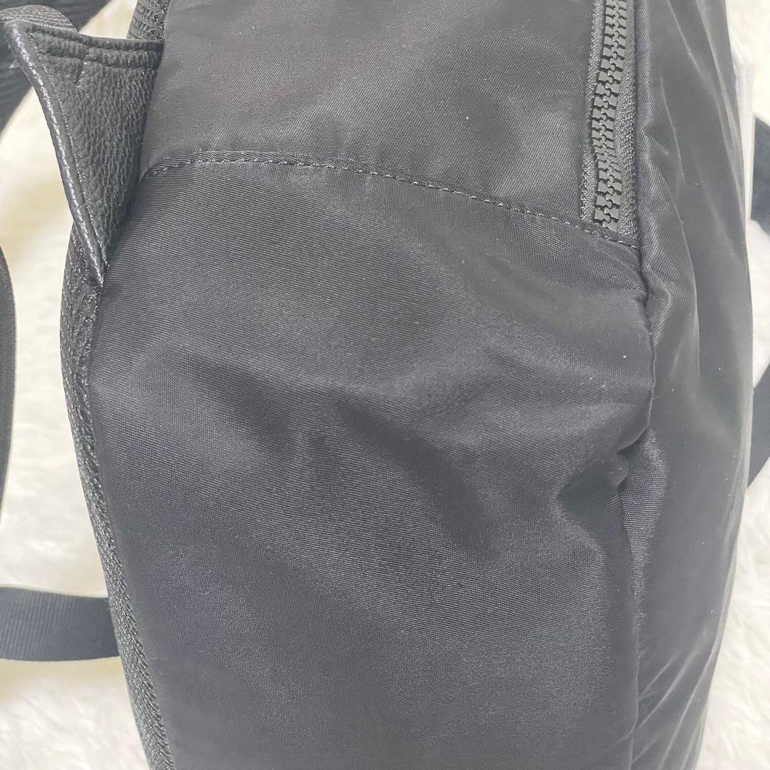 【極美品】ILEMER イルメール PONPONトロリー デイリュック ブラック