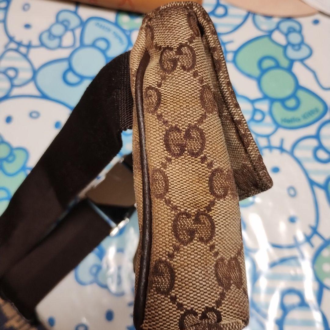 GUCCI GGキャンバス ボディバッグ