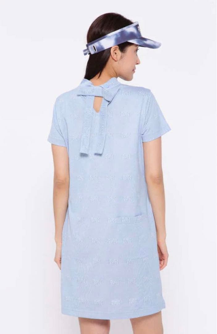 ☆新品、未使用☆ インレーロゴジャガード 半袖ハイネックワンピース ＜ロゴ柄＞