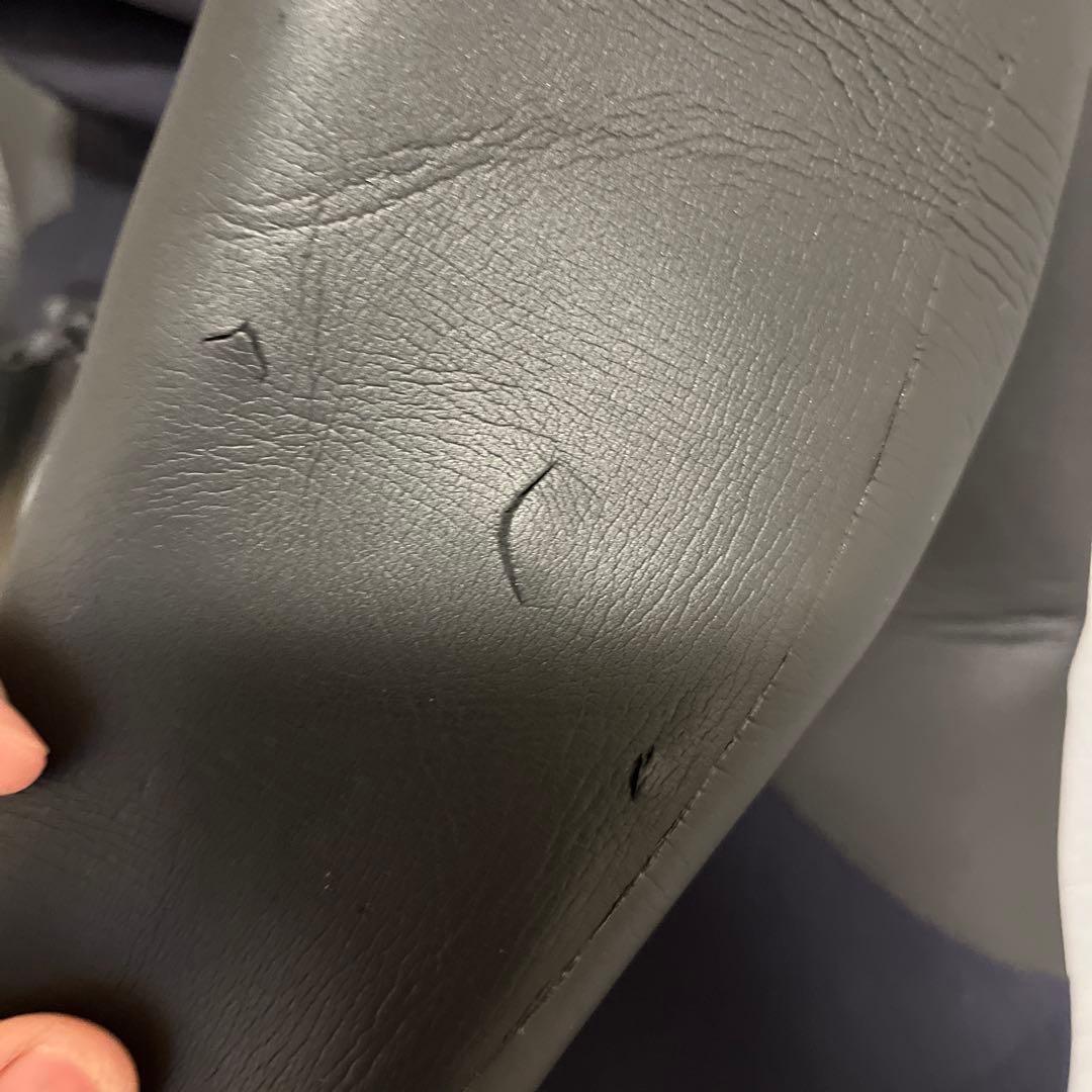 セミドライスーツ