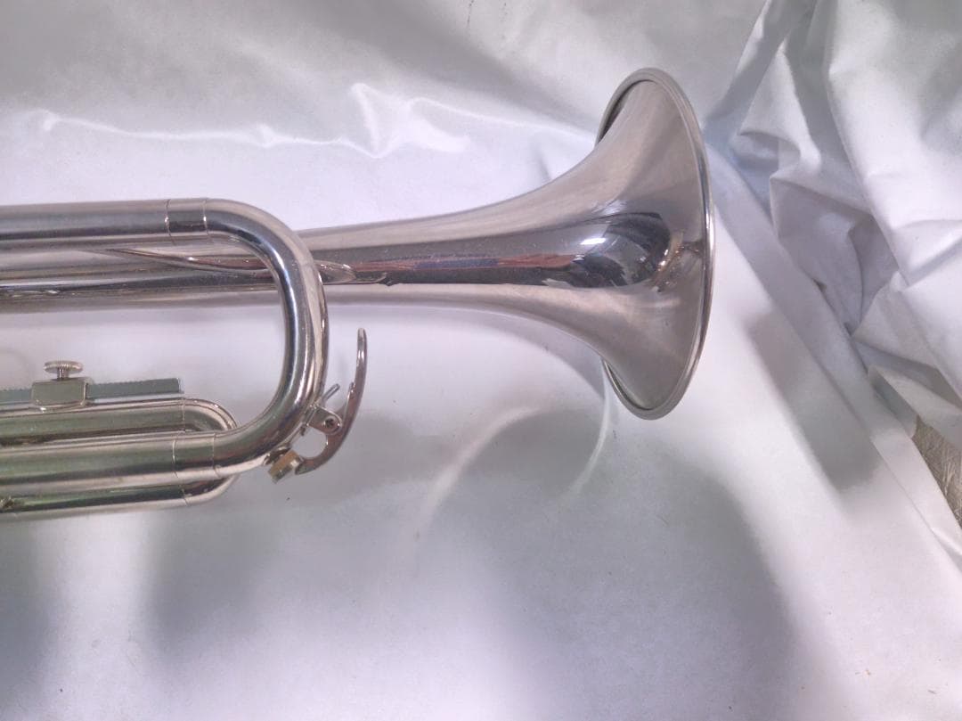 YAMAHA YTR-136 トランペット 初心者向 ニッケルメッキ#2419E
