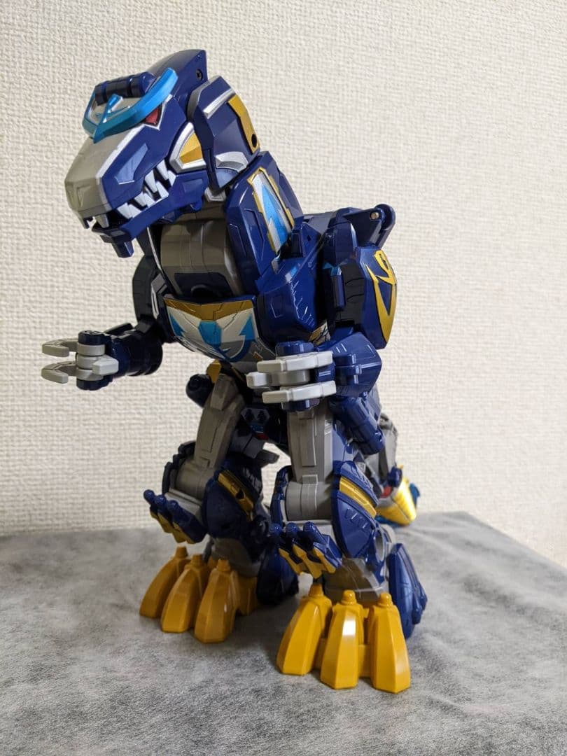 海賊戦隊ゴーカイジャー 海賊合体 DX豪獣神 (※破損あり。) - メルカリ