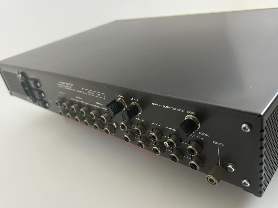 ★真空管プリアンプ　LUXKIT A3032 <コンデンサBitaminQ> ☆真空管プリアンプ LUXKIT A3032 <コンデンサBitaminQ>